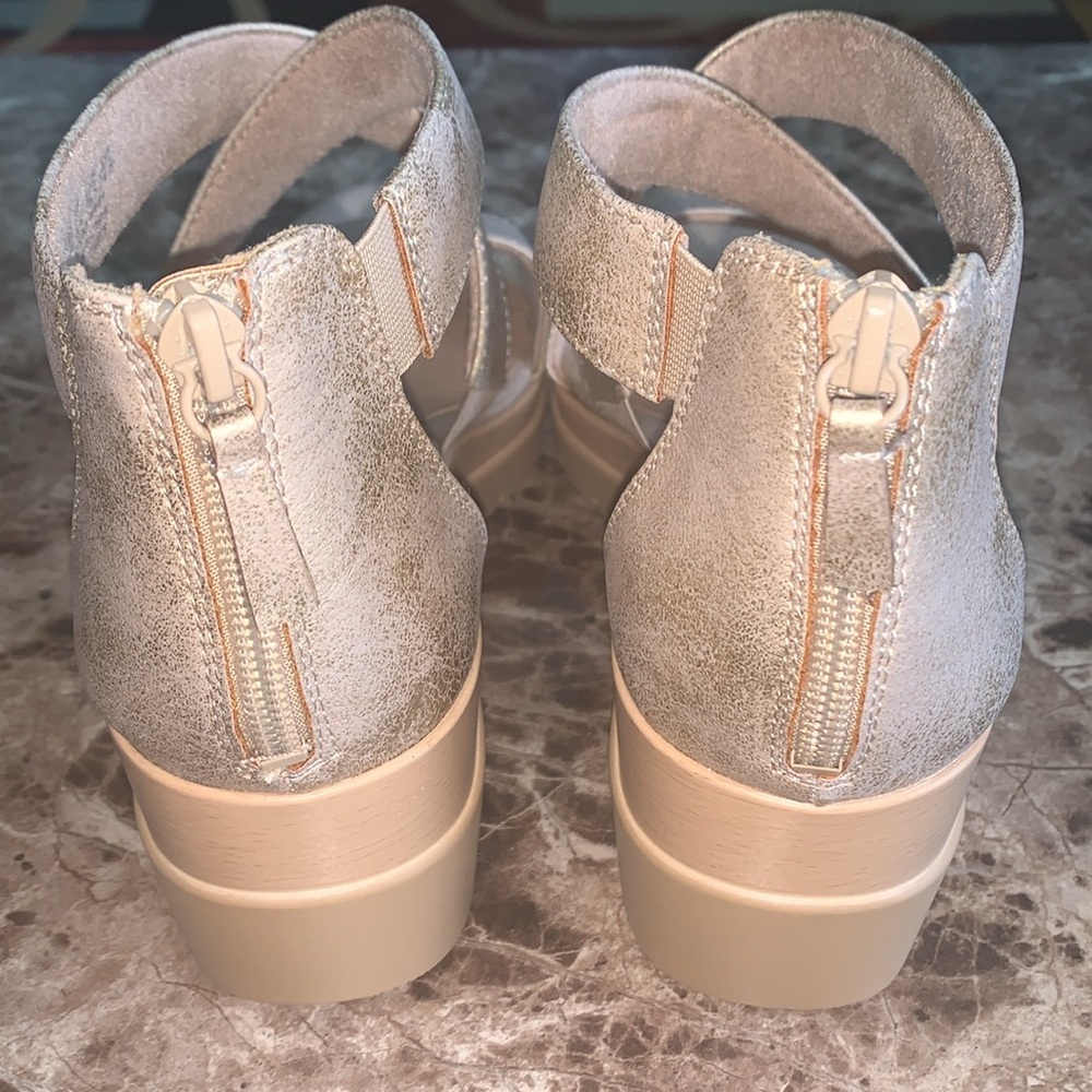 SOUL Naturalizer Goodtimes Wedge Sandal - 8W - Picture 10 of 13